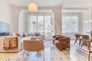 Etagenwohnung  Carrer del comte d'altea. Piso en venta en gran v�a