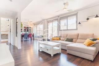 Attique  C/ de la peanya. Ático dúplex en venta en serrería