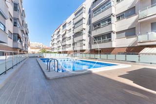 Ático  C/ de la peanya. Ático dúplex en venta en serrería
