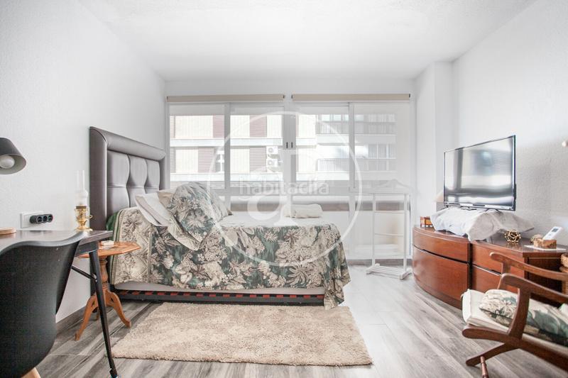 Foto 46de205f-838d-41e6-b278-7617fe47da69. Piso  en venta centro en Ensanche-Diputación Alicante