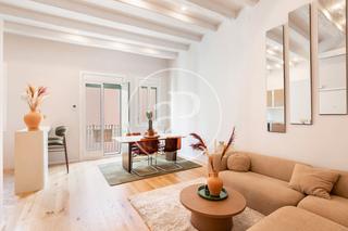 Lloguer Pis  Carrer de sant pere màrtir. Piso en alquiler en el corazon de gràcia