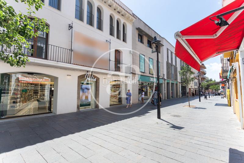 Foto cd898c64-b8ff-4c06-9d39-42292291dd15. Attico con riscaldamento parcheggio in Centre - Estació Sant Cugat del Vallès