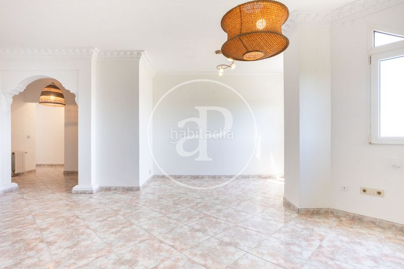 Foto 1f19f8b9-8ba3-47ae-88bb-63410143aa1d. Pis amb calefacció aparcament piscina a El Saler Valencia