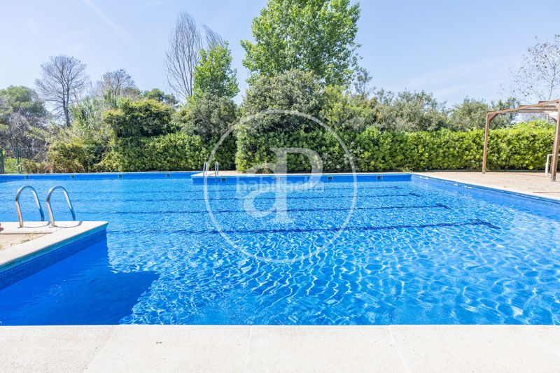 Foto b1d8f762-3d4c-499f-85f4-3aaaf6ce4828. Pis amb calefacció aparcament piscina a El Saler Valencia