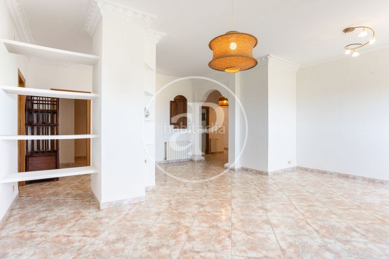 Foto c76e5dd0-e2f0-470e-bbb6-8c0bbbe042d9. Pis amb calefacció aparcament piscina a El Saler Valencia