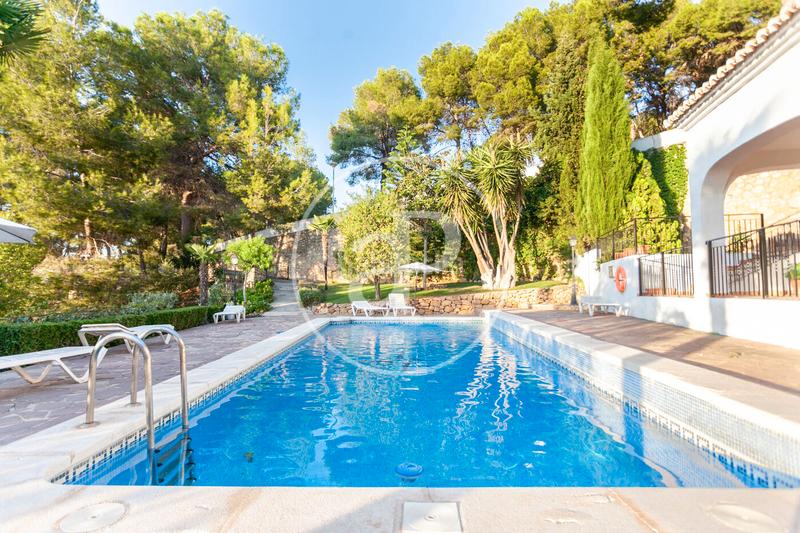 Foto 7f8de909-7765-4251-ad38-588c922873e0. Ático  en venta en El Bosque en El Bosque Chiva