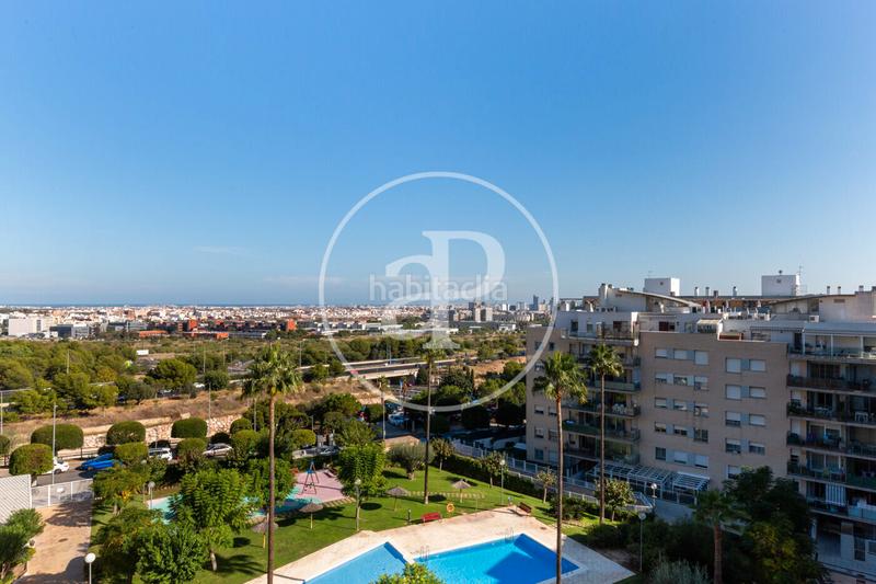 Foto d9026233-006f-4dae-b971-9ad5cfb9bbcf. Lloguer àtic amb calefacció aparcament piscina a Paterna