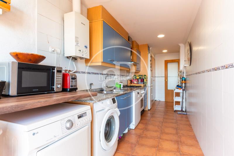 Foto 6e239cea-7356-4f6b-a972-6630eef586f5. Rent penthouse with heating parking pool in Valterna Paterna