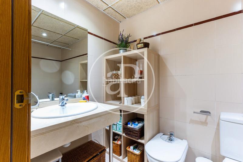 Foto 78201a76-9691-46e2-b085-36842b635764. Rent penthouse with heating parking pool in Valterna Paterna