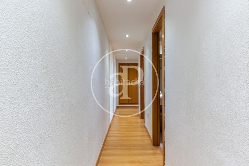 Foto 950c1c73-15dc-4c07-b7f7-147c2d62a195. Rent penthouse with heating parking pool in Valterna Paterna