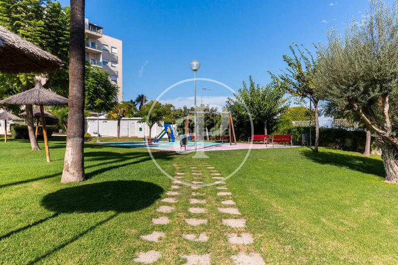 Foto a59efaf1-1806-41df-a9ae-639e22c981a2. Rent penthouse with heating parking pool in Valterna Paterna