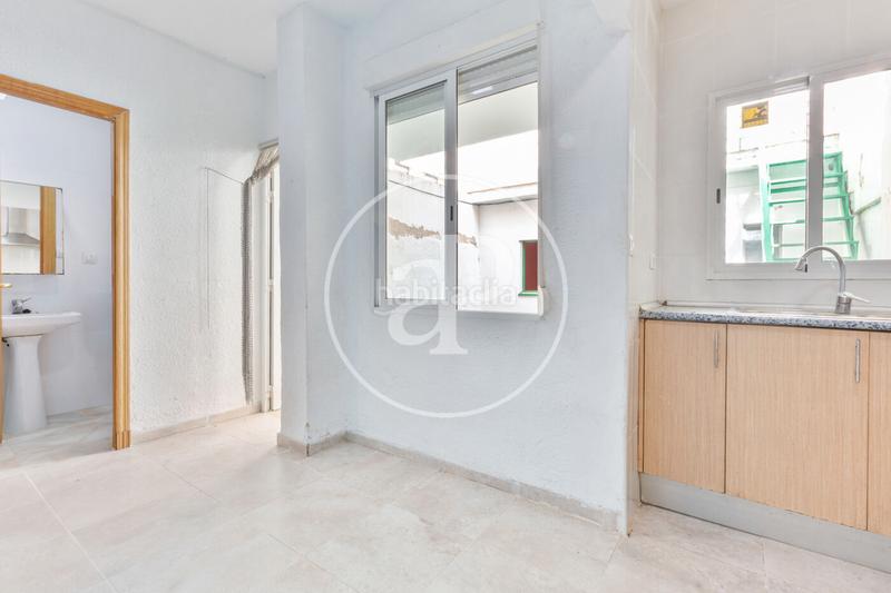 Foto 64e0f9b9-bc43-4775-bd00-802bd22f1920. Casa pareada casa en venta en Poble Nou Torrent