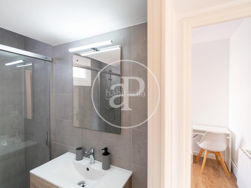 Foto 8c8041e1-cb3a-4a03-893b-850e2c0d1f61. Ático  dúplex en venta en hospitalet de llobregat en Hospitalet de Llobregat (L´)