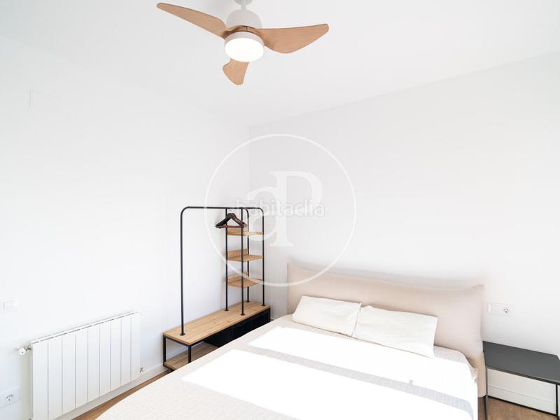 Foto afbb573c-0908-4e25-a4d3-f1d7da116b92. Ático  dúplex en venta en hospitalet de llobregat en Hospitalet de Llobregat (L´)