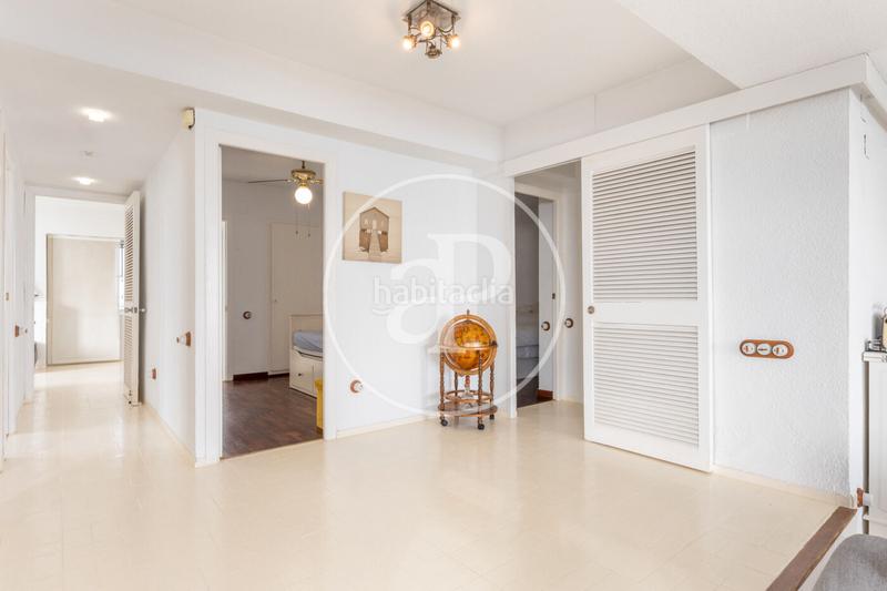 Foto 79cdcc2a-be18-40aa-a6b0-e682fccab8df. Lloguer àtic amb calefacció aparcament piscina a Valencia