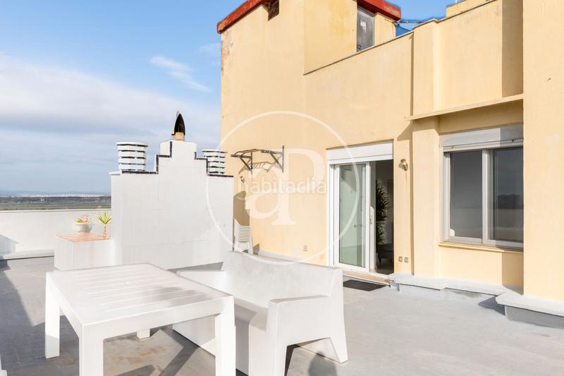 Foto d80ce011-46a2-4e4c-9816-9a930a5386a8. Location attique avec chauffage parking piscine dans Valencia