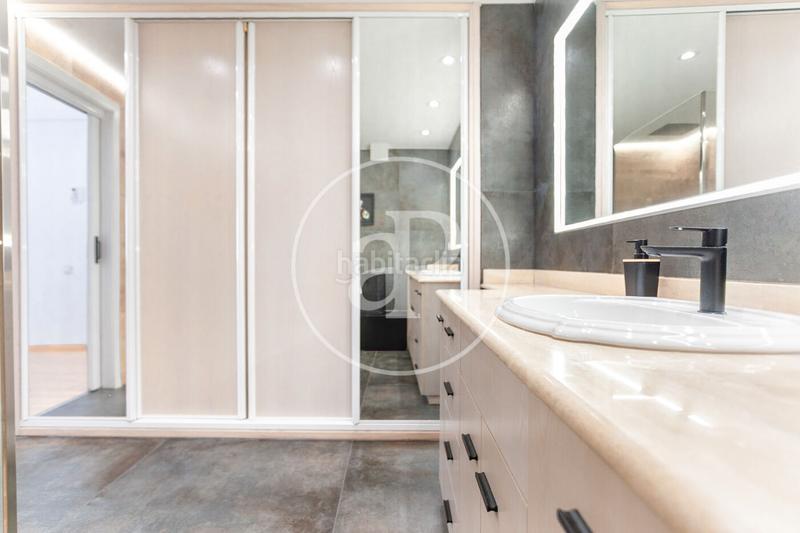 Foto f533a8e2-fa9d-4283-9e68-4054aece0bba. Etagenwohnung mit heizung in Casco Antiguo - Puerto Benidorm