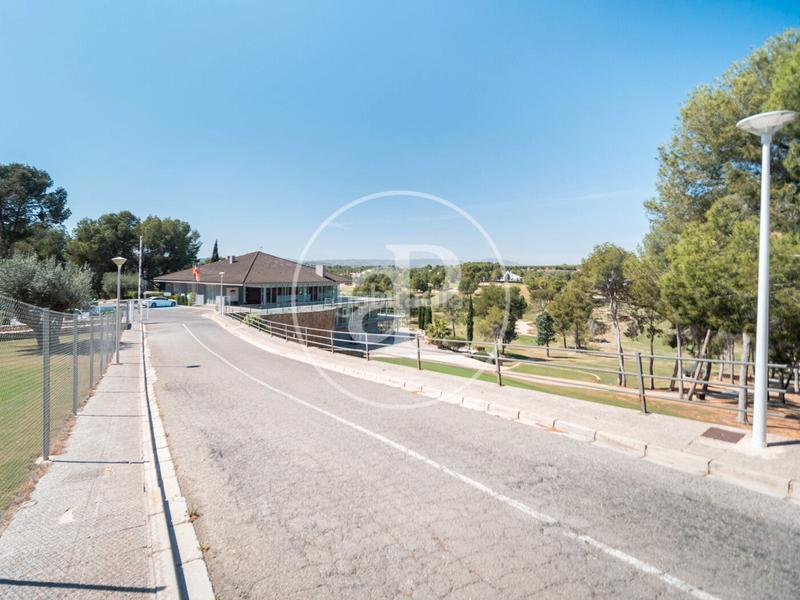 Foto 9b4f304b-a032-4950-80e4-b7b8c72dcbcc. Pis amb calefacció aparcament a El Bosque Chiva