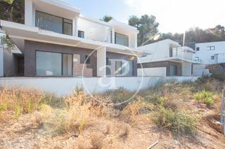 Appartement à El Bosque. Lote de 4 pareados en el bosque, chiva