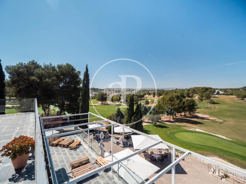 Foto d113b875-a26e-4723-b0bf-92f7e71f1afb. Pis amb calefacció aparcament a El Bosque Chiva