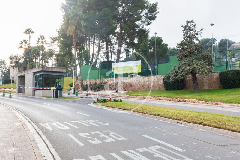 Foto e5d906f2-ca6a-406b-a447-a30ee34cf436. Pis amb calefacció aparcament a El Bosque Chiva