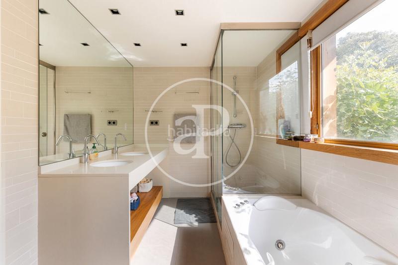 Foto 38616e75-3526-4f90-9924-fc84d0c86d00. Maison avec chauffage parking piscine dans Golf-Can Trabal Sant Cugat del Vallès