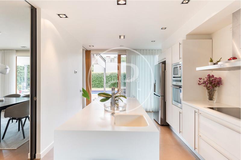 Foto 9643eb26-3992-4ff4-b4bf-fbf6ae1c7acc. Maison avec chauffage parking piscine dans Golf-Can Trabal Sant Cugat del Vallès