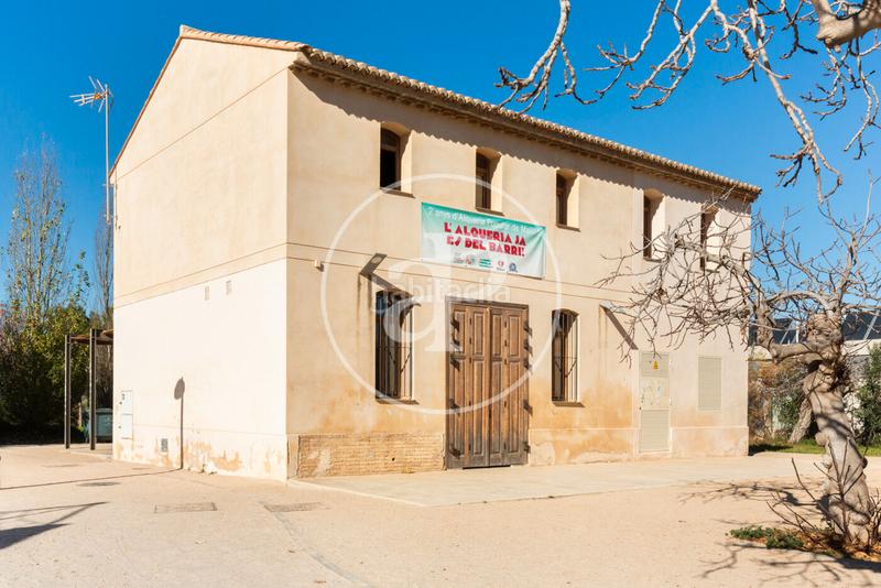 Foto f1efecb4-7f3e-4359-a9bc-39fb4a16a86b. Rent flat with heating in Malilla Valencia