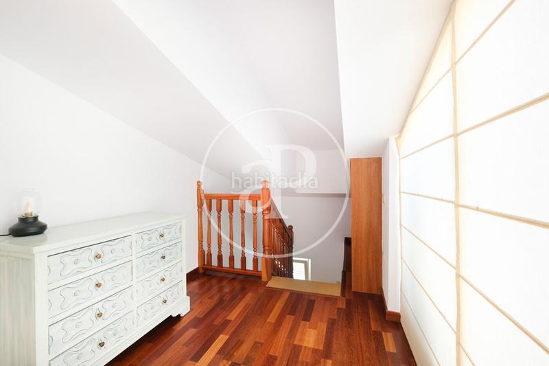 Foto f8e9fa18-697b-4bbf-8de6-faef205f62f6. Rent duplex with heating parking pool in Centre - Estació Sant Cugat del Vallès
