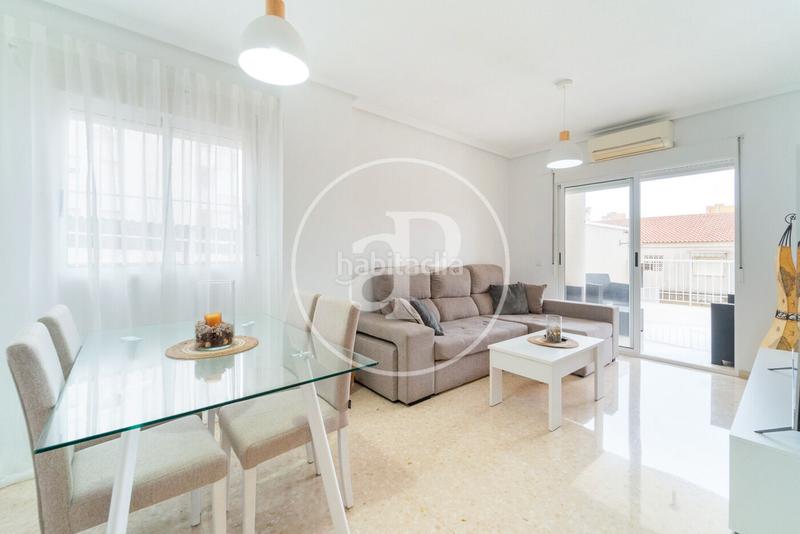 Foto 3b25c68e-c3d6-4ce8-b575-250db140d671. Flat with heating parking pool in Los Arenales del Sol Elche / Elx