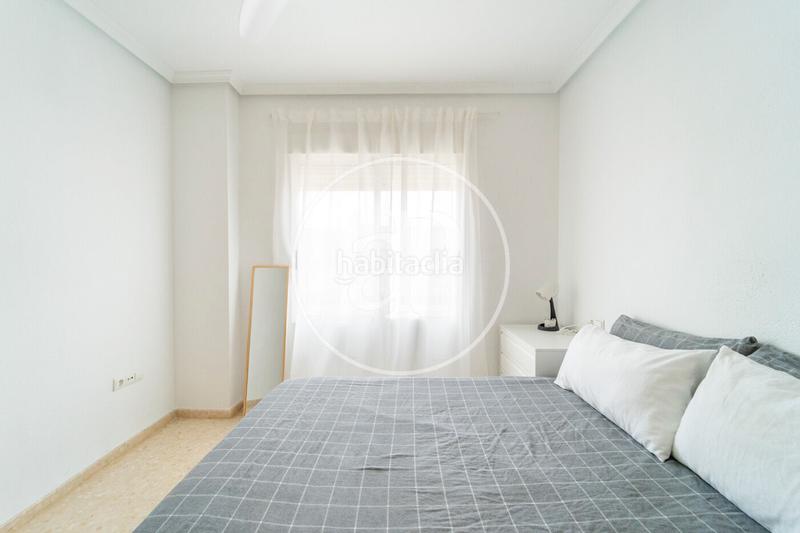 Foto c2190941-a751-4651-aa7b-c84109415e0f. Flat with heating parking pool in Los Arenales del Sol Elche / Elx