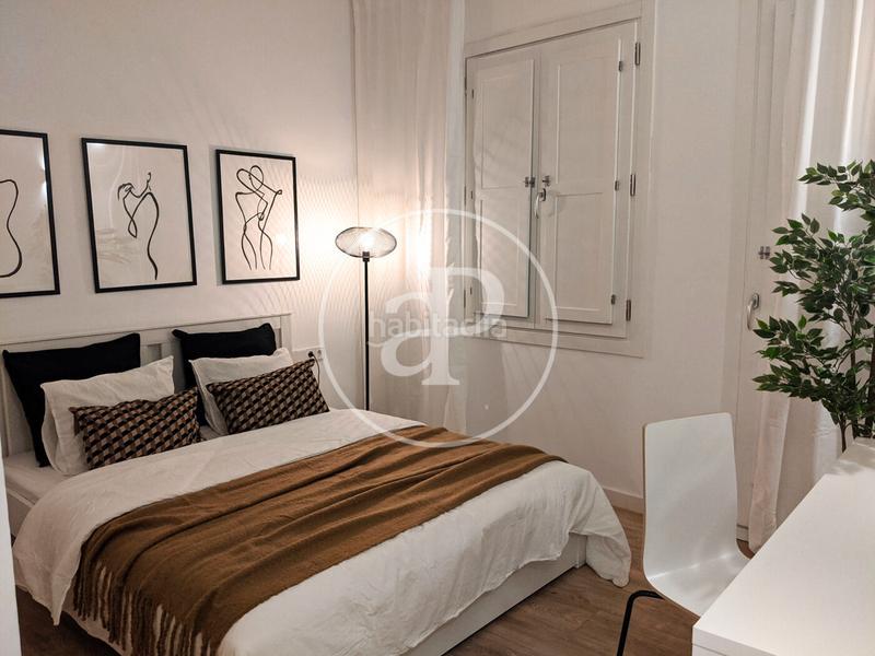 Foto ea5dc8c3-c15c-41de-ad8c-fb08be37d5b6. Appartement 100m<sup>2</sup> dans carrer dels escudellers 16 dans Gòtic Barcelona