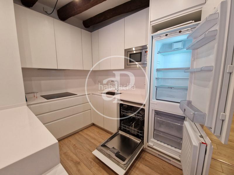 Foto efe4427c-50db-4ac2-a3e4-229160fb5986. Appartement 100m<sup>2</sup> dans carrer dels escudellers 16 dans Gòtic Barcelona