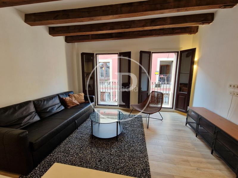 Foto 16e82dd9-becc-4a3a-912b-eb4301b158c3. Attique 100m<sup>2</sup> dans carrer dels escudellers 16 dans Gòtic Barcelona