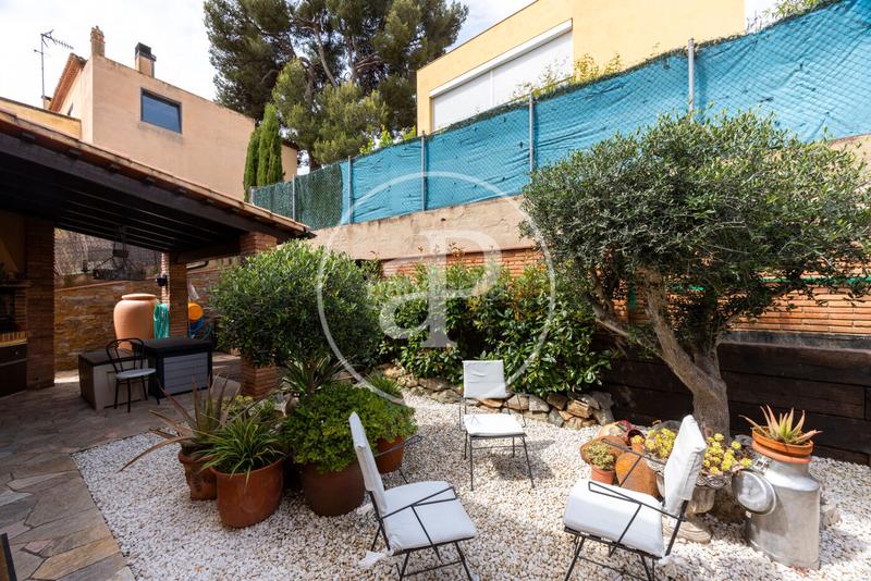 Foto 0f5bf66c-41fb-475b-825c-65341f9b0984. Haus mit heizung parking pool in Teià