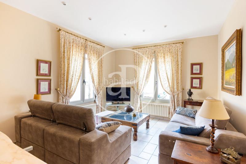 Foto 6dce7f96-8d64-45c1-8235-240b52b235e2. Haus mit heizung parking pool in Teià