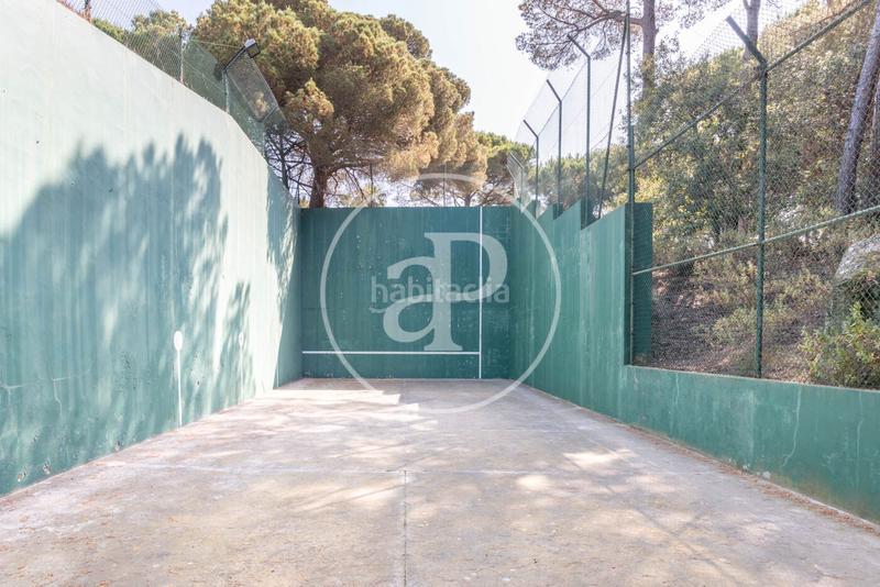 Foto 7b168bf5-4997-4f2b-adfe-637dd76d82ae. Casa con riscaldamento parcheggio piscina in Supermaresme Sant Vicenç de Montalt