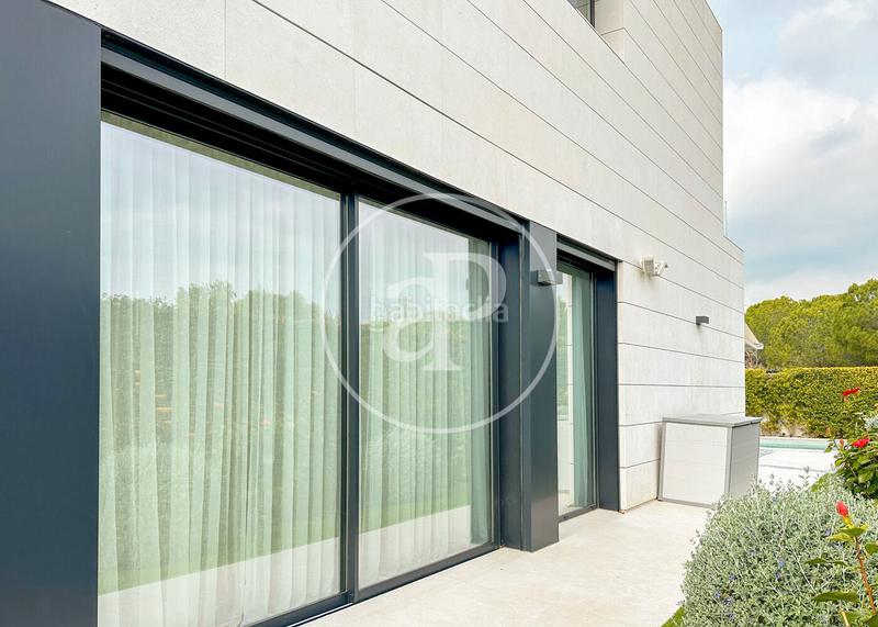 Foto 20542941-feab-4499-a1e1-f5d1fdcf5172. Casa amb calefacció aparcament piscina a Montgat