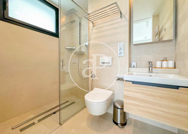 Foto 395366c4-32cf-4763-803a-f625c5834248. Casa amb calefacció aparcament piscina a Montgat