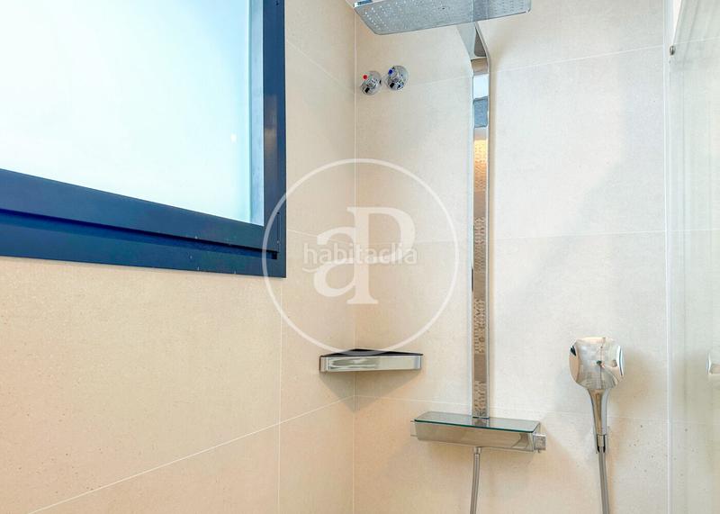 Foto 8b34738c-1ce5-45ac-82ce-5889bb8e8e8a. Casa amb calefacció aparcament piscina a Montgat