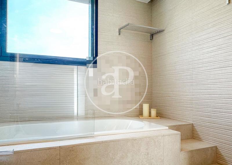 Foto b9e7cf67-76cb-4729-a342-71bc693026da. Casa amb calefacció aparcament piscina a Montgat