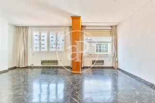 Appartement  C/ de guillem de castro. Piso en venta en el botánico