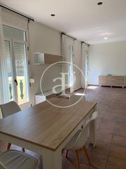 Lloguer Pis  Carrer de sant vicent mártir. Piso en alquiler en calle san vicente