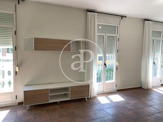 Miete Etagenwohnung  Carrer de sant vicent mártir. Piso en alquiler en calle san vicente