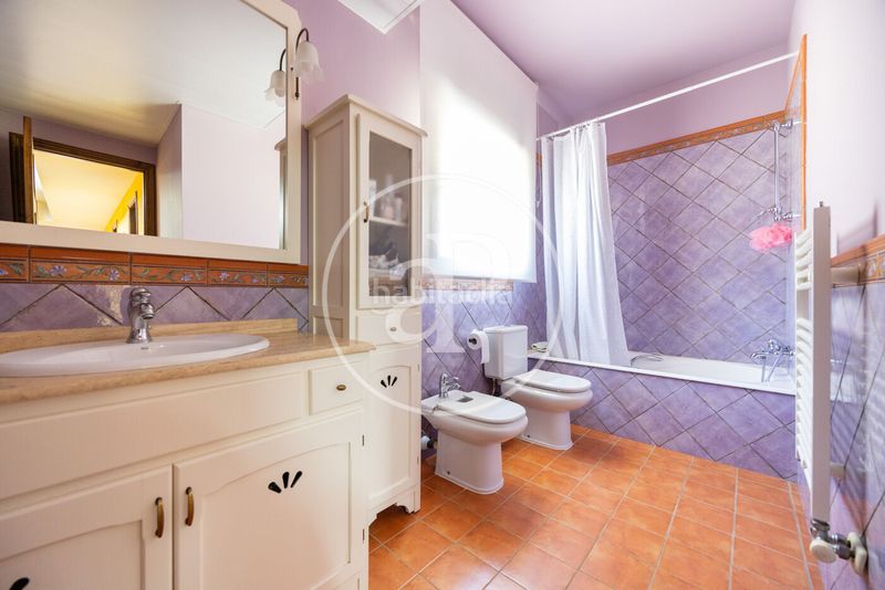 Foto 129369a0-7651-412b-b467-c2daafaad304. Casa amb calefacció aparcament a Nucli Urbà Argentona