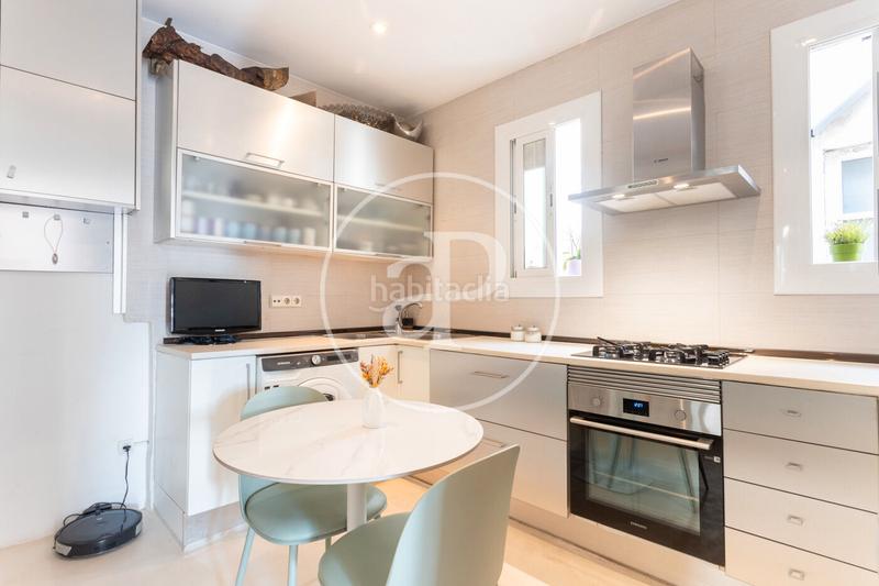 Foto 42f7c0bc-57ad-4cda-b2b4-666efcb3515c. Miete etagenwohnung mit heizung in Fort Pienc Barcelona