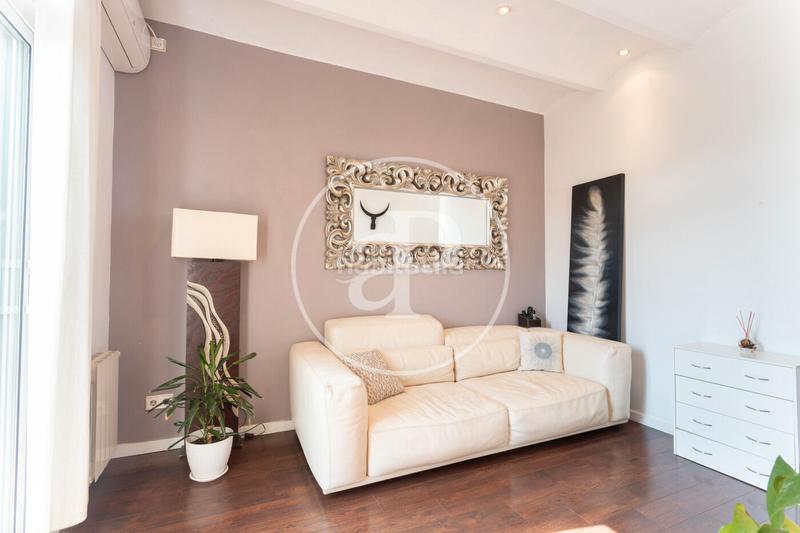 Foto bf8ccee2-e127-4db7-9cff-8a0d188b1f3f. Miete etagenwohnung mit heizung in Fort Pienc Barcelona