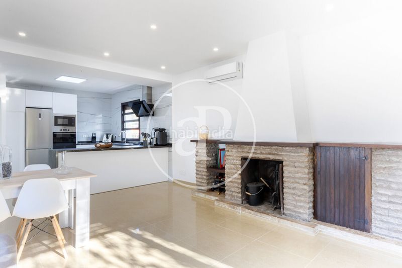 Foto 4aeda0c5-ea3b-4872-bf08-1bd00aa15c30. Casa chalet independiente en venta en el puig en Centro-El Castillo Sagunt