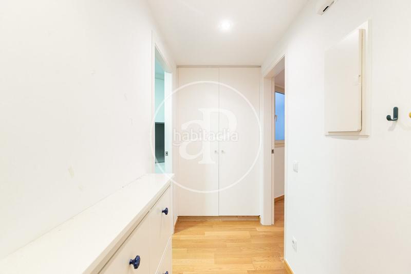 Foto 1055a777-1f8c-4f90-b4d1-72d9f38d34d1. Àtic amb calefacció a L´Antiga Esquerra de l´Eixample Barcelona