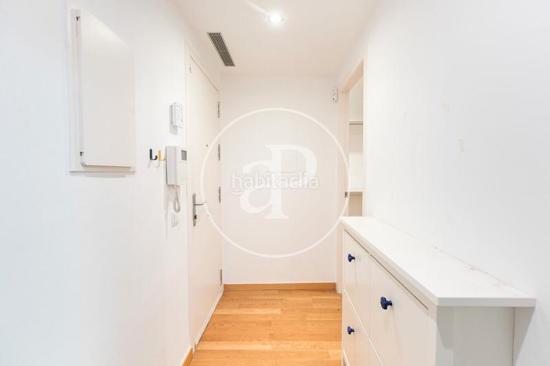 Foto c3ad734d-b5c7-4a83-b971-93a2a1676d10. Àtic amb calefacció a L´Antiga Esquerra de l´Eixample Barcelona